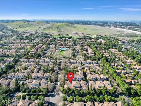 229 Dewdrop , Irvine, CA