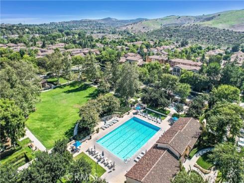 229 Dewdrop , Irvine, CA