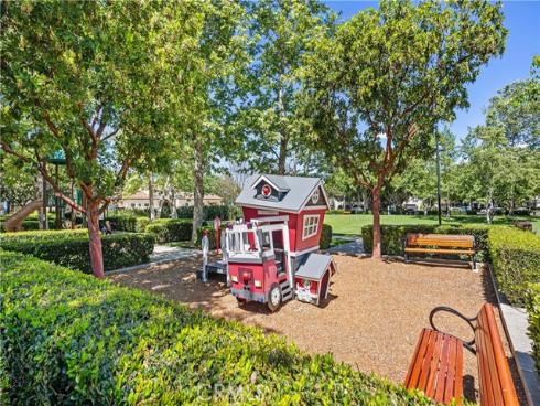 229 Dewdrop , Irvine, CA
