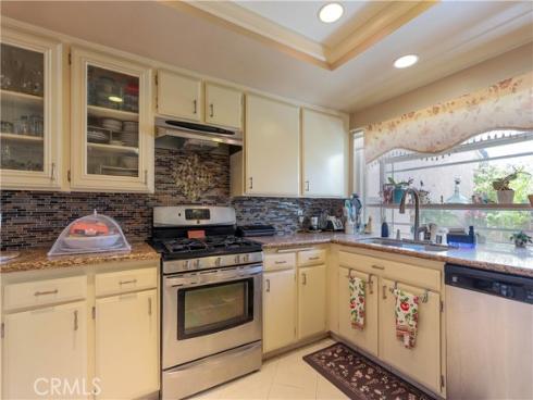 5086  Cinnamon  , Irvine, CA