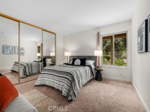 324 Tangelo , Irvine, CA