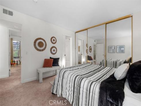 324 Tangelo , Irvine, CA