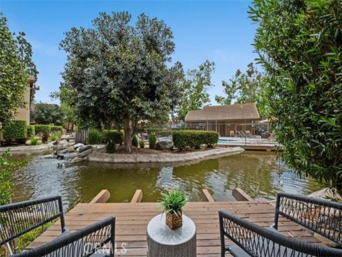 324 Tangelo , Irvine, CA