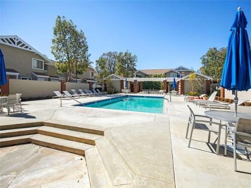 324  Tangelo  , Irvine, CA