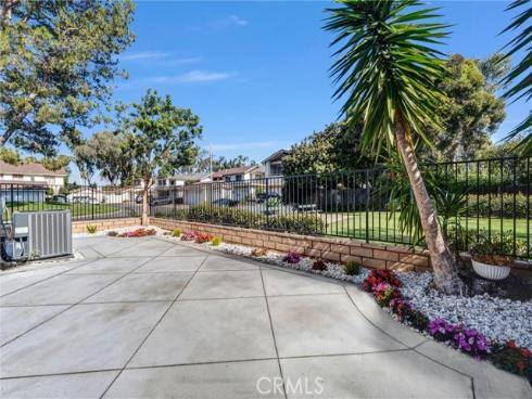 12 Foxglove , Irvine, CA