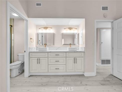 12 Foxglove , Irvine, CA