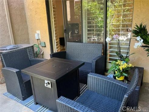 142 Orange Blossom 112 , Irvine, CA