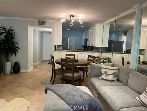 142 Orange Blossom 112 , Irvine, CA