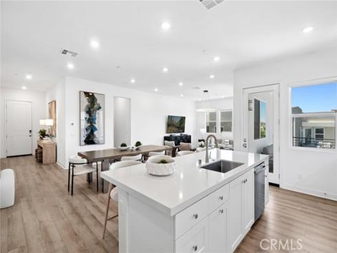 131 Sash , Irvine, CA
