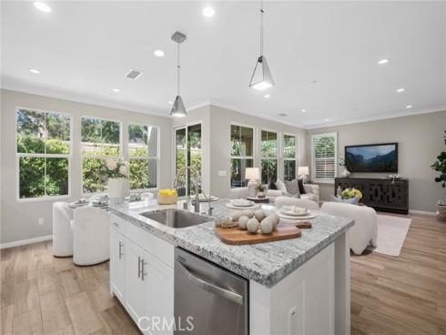 131 Waterleaf , Irvine, CA