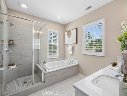 131 Waterleaf , Irvine, CA