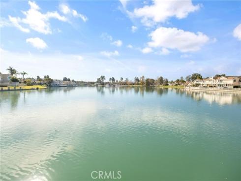 23 Spring Buck , Irvine, CA