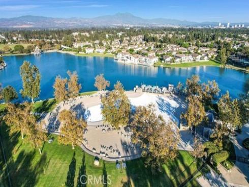 72  Greenmoor  36 , Irvine, CA