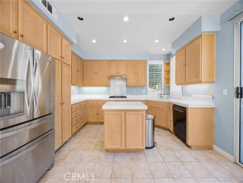 43  Del Carlo  , Irvine, CA