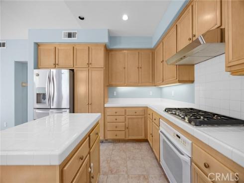 43  Del Carlo  , Irvine, CA