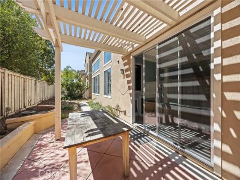 43  Del Carlo  , Irvine, CA