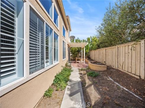 43  Del Carlo  , Irvine, CA