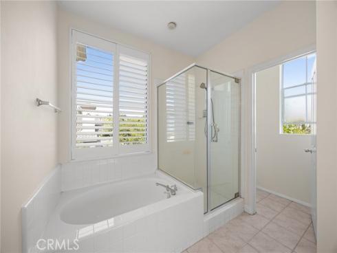 43  Del Carlo  , Irvine, CA