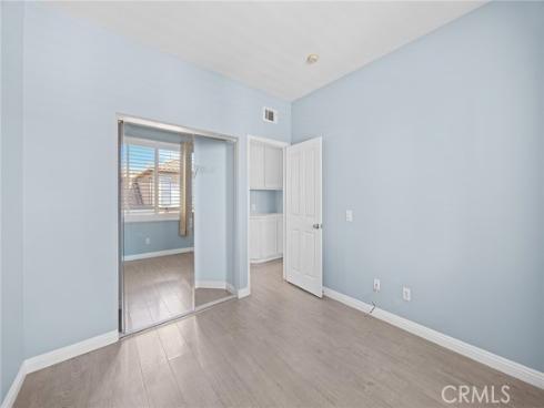 43  Del Carlo  , Irvine, CA