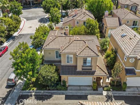 43  Del Carlo  , Irvine, CA