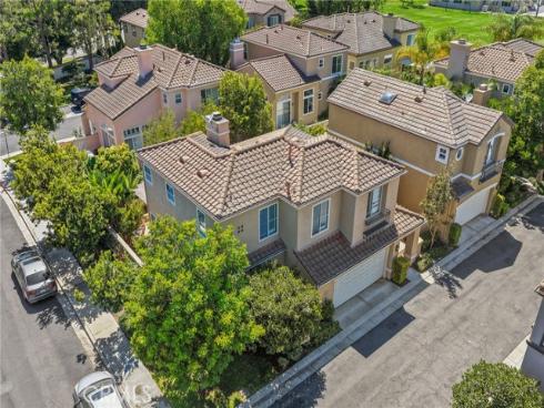 43  Del Carlo  , Irvine, CA