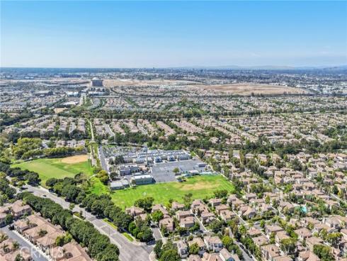 43  Del Carlo  , Irvine, CA