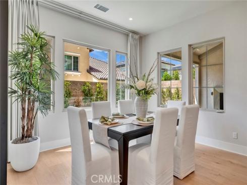 207  Pinnacle  , Irvine, CA