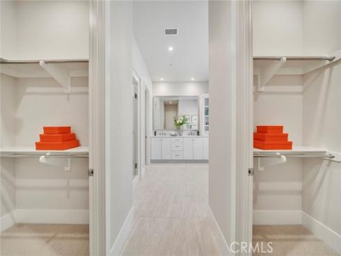 207  Pinnacle  , Irvine, CA