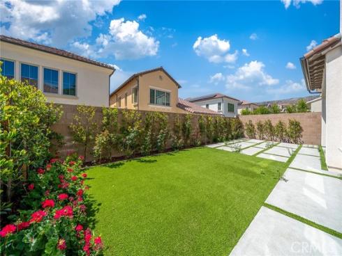 207  Pinnacle  , Irvine, CA
