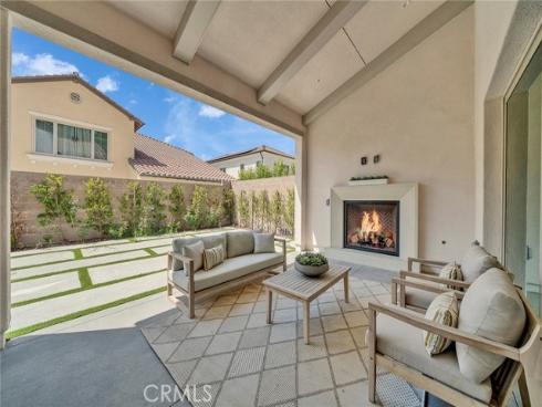 207  Pinnacle  , Irvine, CA