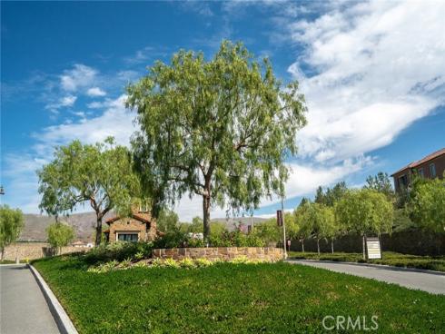 207  Pinnacle  , Irvine, CA