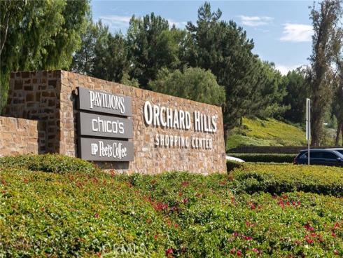 207  Pinnacle  , Irvine, CA