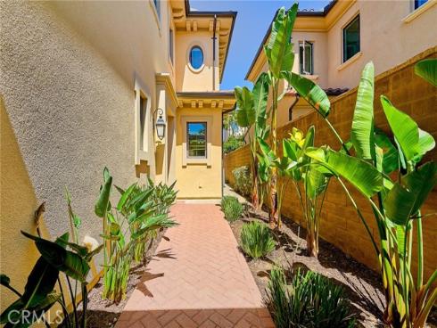 53  Open Range  , Irvine, CA