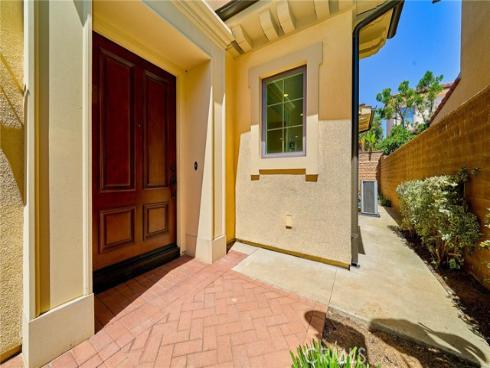 53  Open Range  , Irvine, CA