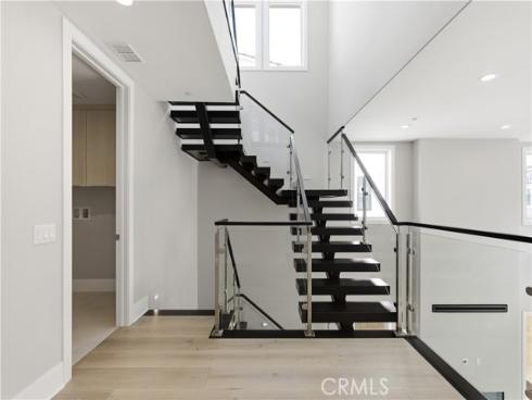 156  Apron  , Irvine, CA
