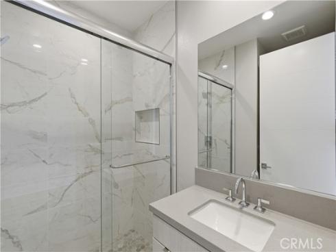 156  Apron  , Irvine, CA