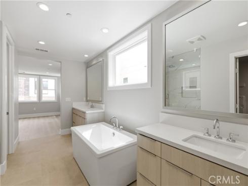 156  Apron  , Irvine, CA