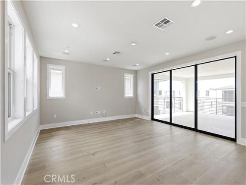 156  Apron  , Irvine, CA