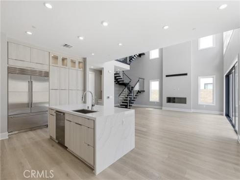 156  Apron  , Irvine, CA