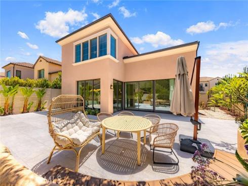 115 Green Rdg , Irvine, CA