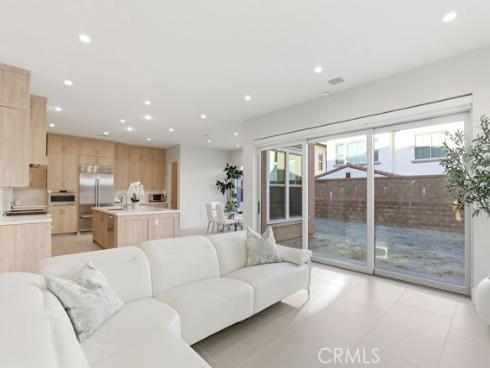 108 Oakstone , Irvine, CA