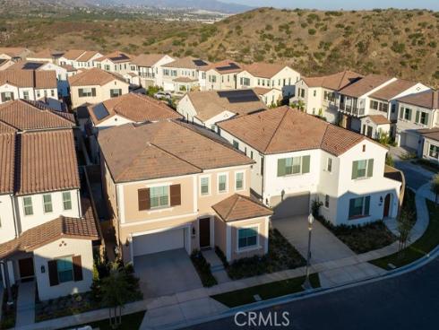 108 Oakstone , Irvine, CA
