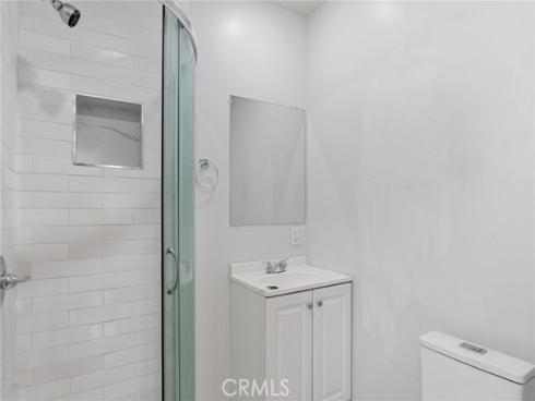 301 W 1st , La Habra, CA