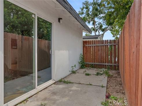 301 W 1st , La Habra, CA