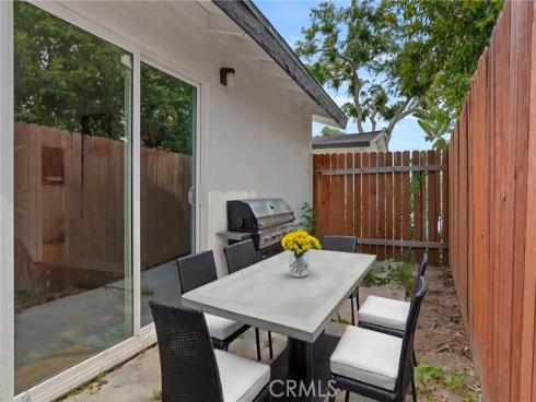 301 W 1st , La Habra, CA