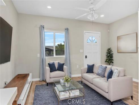 301 W 1st , La Habra, CA