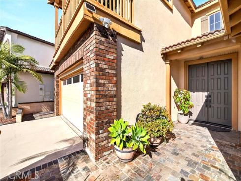 1820 W Demaret Court, La Habra, CA