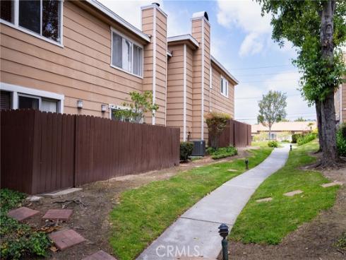 640 W Lambert  35 , La Habra, CA