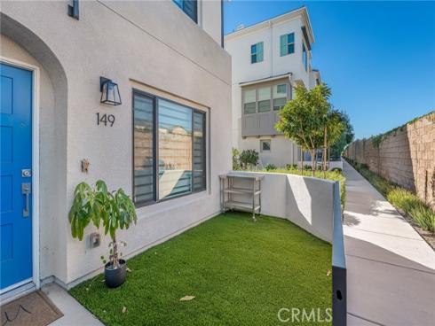149 E Knox , La Habra, CA