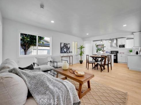 600  Maple  , La Habra, CA